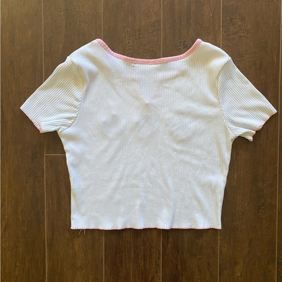 Romwe White Pink Trim Butterfly Notch Neck Tee Small - Picture 5 of 10